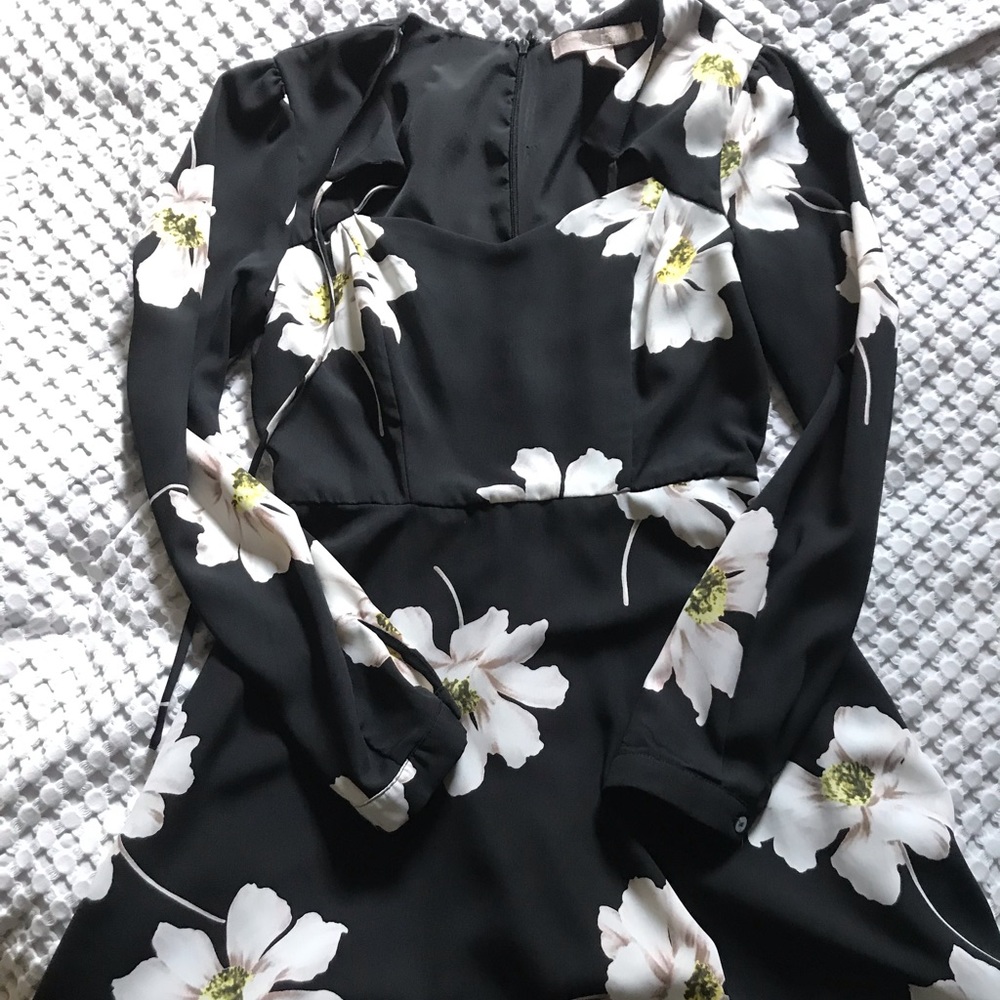 Short dress